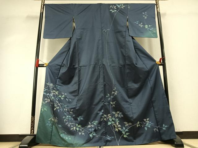 平和屋着物●本場染大島紬　訪問着　ろうけつ染め　南天文　正絹　逸品　AABK7682fy