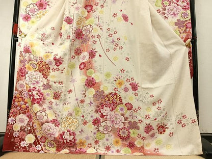 平和屋着物●豪華振袖　刺繍　花蝶文　暈し染め　金糸　金銀彩　銀通し地　正絹　逸品　AABK7704fy