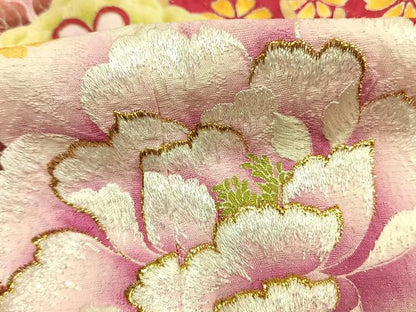 平和屋着物●豪華振袖　刺繍　花蝶文　暈し染め　金糸　金銀彩　銀通し地　正絹　逸品　AABK7704fy