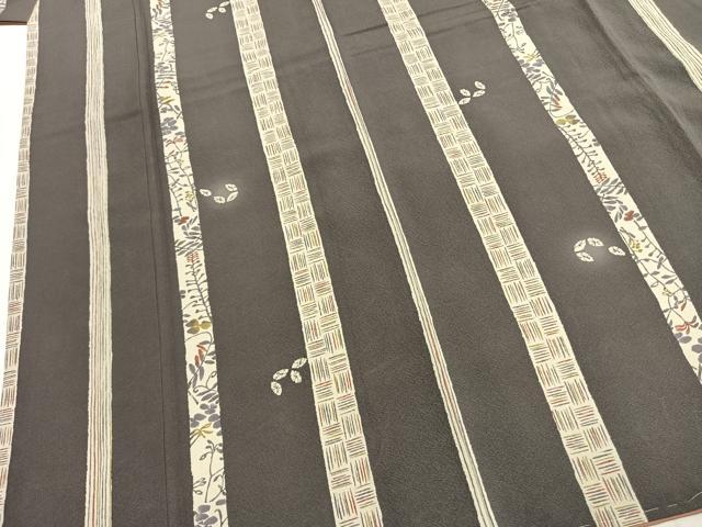 平和屋着物●上質な小紋　間道　舞葉文　蛍暈し　正絹　逸品　未使用　AABK7714fy