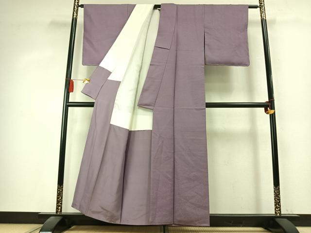 平和屋着物●上質な色無地　堅牢染　桔梗染　紋意匠　古代紫色　反端付き　正絹　逸品　未使用　AABK7772fy