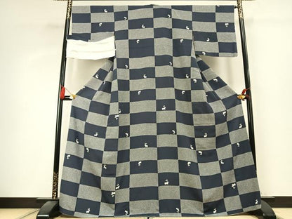 平和屋着物●上質な小紋　市松兎文様　反端付き　正絹　逸品　AABK7779fy