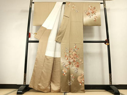平和屋着物●訪問着　雪輪花蝶文　暈し染め　金彩　正絹　逸品　AABK7780fy