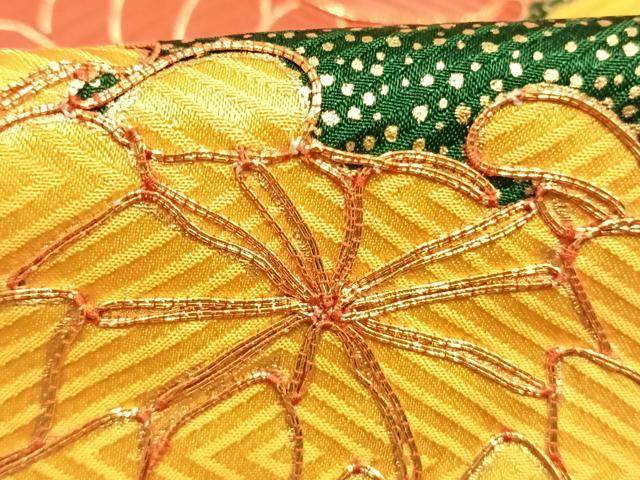 平和屋着物●豪華振袖　駒刺繍　草花文　暈し染め　金彩　正絹　逸品　AABK7784fy