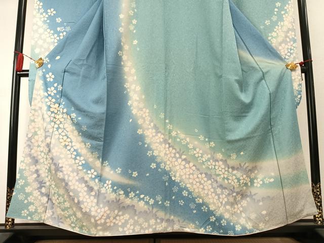 平和屋着物●豪華振袖　駒刺繍　舞桜文　暈し染め　金彩　銀通し地　正絹　逸品　AABK7792fy