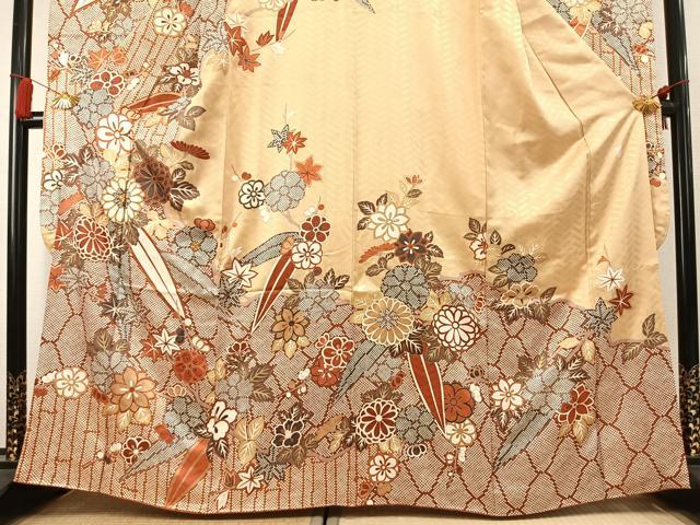 平和屋着物●十日町老舗ブランド　吉澤友禅　吾妻徳穂　振袖　駒刺繍　草花文　金彩　正絹　逸品　AABK7828fy