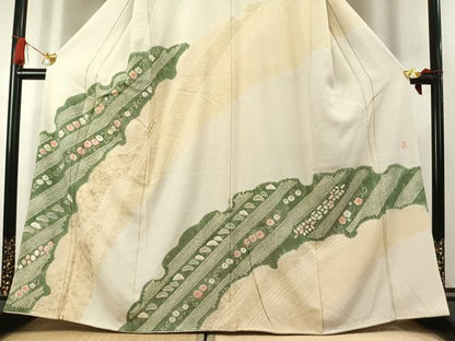 平和屋着物●十日町　名門　滝泰謹製　訪問着　絞り　草花文　金彩　正絹　逸品　AABK7876fy