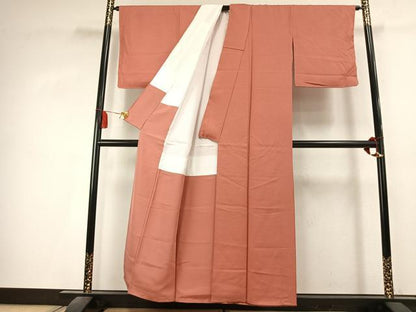 平和屋着物●上質な色無地　紋意匠　甚三紅色　正絹　逸品　未使用　AABK7887fy