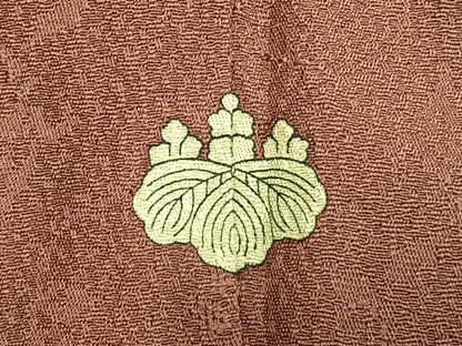 平和屋着物●上質な色無地　花唐草地紋　蘇芳香色　正絹　逸品　AABK7925fy