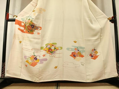 平和屋着物●訪問着　駒刺繍　草花文　金銀彩　正絹　逸品　AABK7938fy