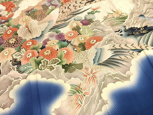 平和屋着物●豪華振袖　駒刺繍　孔雀花文　暈し染め　金糸　金彩　正絹　逸品　AABK7940fy