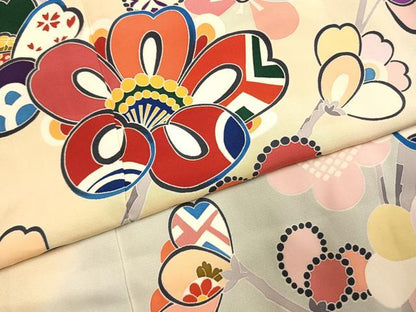 平和屋着物●豪華振袖　枝花文　暈し染め　正絹　逸品　AABK7951fy