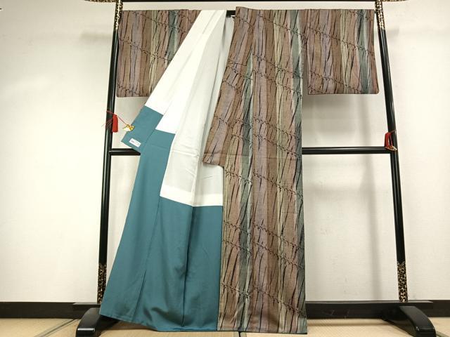 平和屋着物●上質な紬　竜巻絞り　間道　やまと誂製　正絹　逸品　AABK7958fy