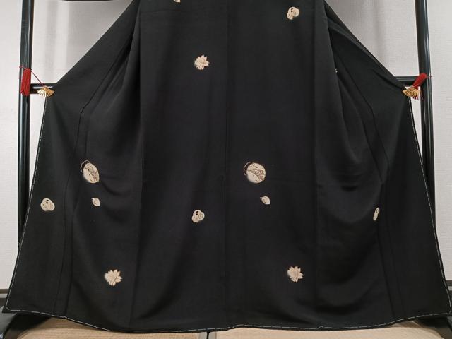 平和屋着物●訪問着　雪輪重ね花文　暈し染め　黒地　鬼しぼ縮緬　正絹　逸品　AABK8006fy