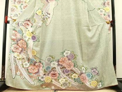 平和屋着物●豪華振袖　駒刺繍　草花文　金彩　正絹　逸品　AABK8024fy