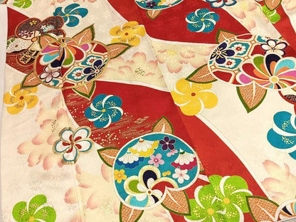 平和屋着物●豪華振袖　駒刺繍　舞花文　金彩　ロング丈　正絹　逸品　AABK8054fy
