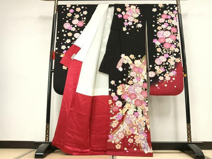 平和屋着物●豪華振袖　駒刺繍　草花文　暈し染め　黒地　金彩　正絹　逸品　AABK8058fy