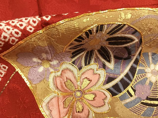 平和屋着物●豪華振袖　絞り　駒刺繍　地紙花文　暈し染め　金彩　やまと金ラベル　正絹　逸品　AABK8069fy