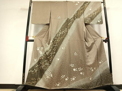 平和屋着物●訪問着　絞り　駒刺繍　草花文　金彩　正絹　逸品　AABK8070fy