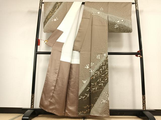 平和屋着物●訪問着　絞り　駒刺繍　草花文　金彩　正絹　逸品　AABK8070fy