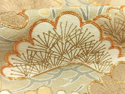 平和屋着物●創業460年・千總　色留袖　駒刺繍　草花文　金彩　正絹　逸品　AABK8076fy