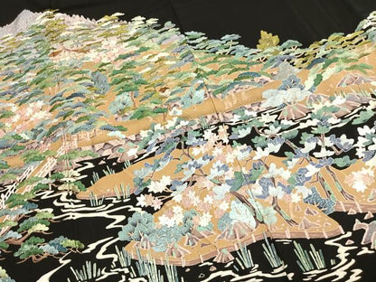 平和屋着物●豪華黒留袖　作家物　総刺繍　風景花文　正絹　逸品　AABK8093fy