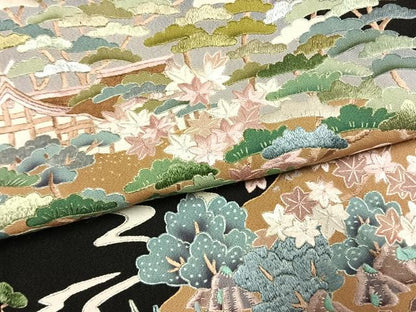 平和屋着物●豪華黒留袖　作家物　総刺繍　風景花文　正絹　逸品　AABK8093fy