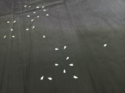 平和屋着物●本場染大島紬　訪問着　総刺繍　舞桜文　正絹　逸品　AABK8094fy