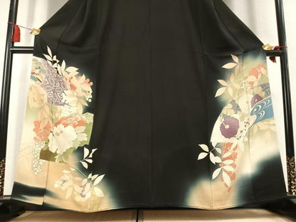 平和屋着物●アンティーク　大正ロマン　黒留袖　刺繍　草花文　暈し染め　金糸　正絹　逸品　AABK8114fy