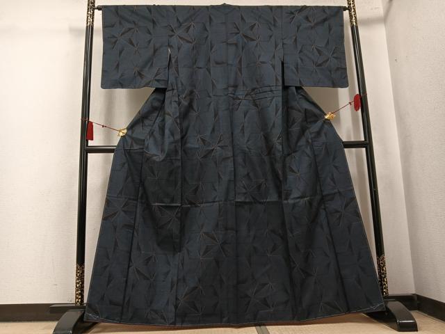 平和屋着物●本場大島紬　7マルキ　幾何学文様　正絹　逸品　未使用　AABK8164ph