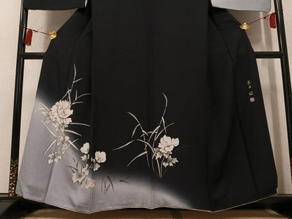 平和屋着物●訪問着　作家物　高田昭　草花文　暈し染め　黒地　正絹　逸品　AABK8179ph