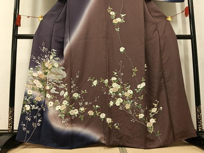 平和屋着物●訪問着　駒刺繍　風景枝花文　暈し染め　金彩　正絹　逸品　AABK8190ph