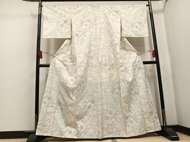 平和屋着物●本場大島紬　白大島　9マルキ　毬文　正絹　逸品　未使用　AABK8238ph