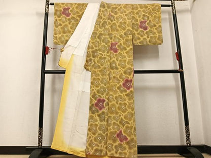平和屋着物●上質な小紋　型染め　梅文　鬼しぼ縮緬　正絹　逸品　未使用　AABK8259ph
