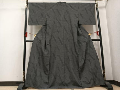 平和屋着物●本塩沢　110亀甲　斜縞　黒地　正絹　逸品　AABK8280ph