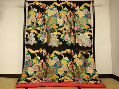 平和屋本店●色打掛 和装 婚礼 結婚式 花嫁 神社挙式 孔雀草花文 黒地 金糸 逸品 AABK8281fw
