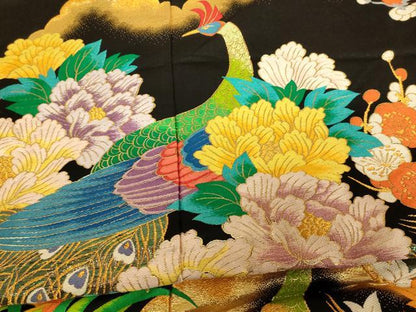 平和屋本店●色打掛 和装 婚礼 結婚式 花嫁 神社挙式 孔雀草花文 黒地 金糸 逸品 AABK8281fw