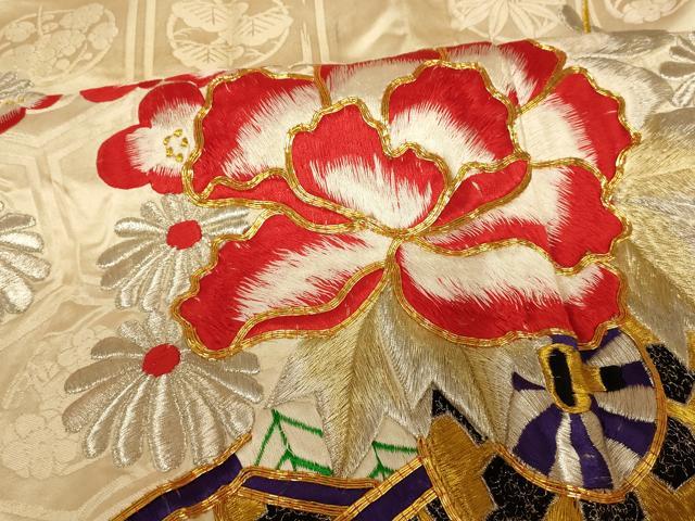 平和屋本店●色打掛　和装　婚礼　結婚式　花嫁　神社挙式　駒刺繍　花車枝梅文　金銀糸　逸品　AABK8282fw