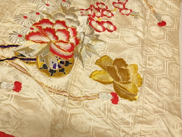平和屋本店●色打掛　和装　婚礼　結婚式　花嫁　神社挙式　駒刺繍　花車枝梅文　金銀糸　逸品　AABK8282fw