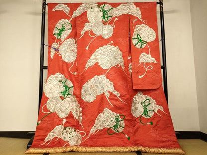平和屋本店●色打掛 和装 婚礼 結婚式 花嫁 神社挙式 総刺繍 花鼓松文 銀糸 逸品 AABK8292fw