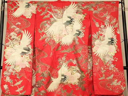 平和屋本店●色打掛 和装 婚礼 結婚式 花嫁 神社挙式 手描き 刺繍 飛鶴草花扇子文 金糸 金彩 ラインストーン 逸品 AABK8295fw