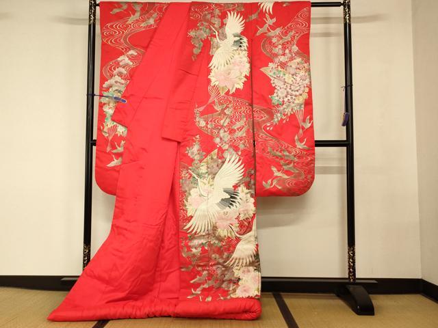 平和屋本店●色打掛 和装 婚礼 結婚式 花嫁 神社挙式 手描き 刺繍 飛鶴草花扇子文 金糸 金彩 ラインストーン 逸品 AABK8295fw