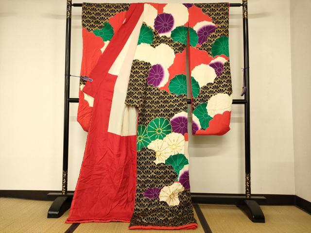 平和屋本店●お引きずり・お引き摺り・引き振袖 和装 結婚式 舞妓 芸妓 芸者 衣装 駒刺繍 舞花雲取り文 黒地 金彩 逸品 AABK8297fw