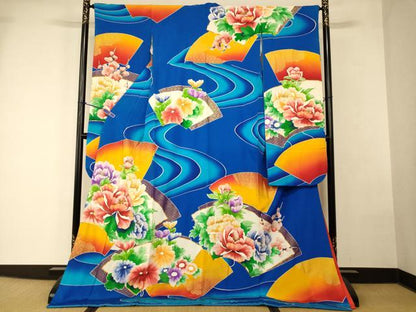 平和屋本店●お引きずり・お引き摺り・引き振袖 和装 結婚式 舞妓 芸妓 芸者 衣装 駒刺繍 草花地紙文 暈し染め 金彩 逸品 AABK8300fw