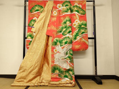平和屋本店●色打掛　和装　婚礼　結婚式　花嫁　神社挙式　総刺繍　飛鶴梅松文　金銀糸　逸品　AABK8304fw