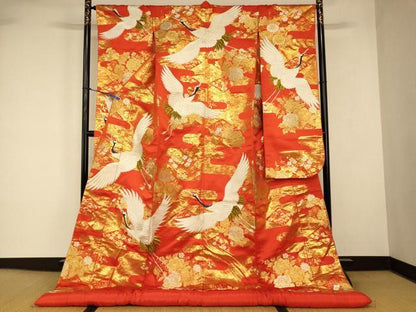 平和屋本店●色打掛　和装　婚礼　結婚式　花嫁　神社挙式　刺繍　飛鶴松竹梅天井文　金糸　逸品　AABK8327fw