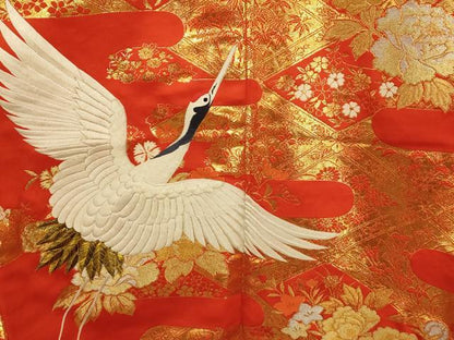 平和屋本店●色打掛　和装　婚礼　結婚式　花嫁　神社挙式　刺繍　飛鶴松竹梅天井文　金糸　逸品　AABK8327fw