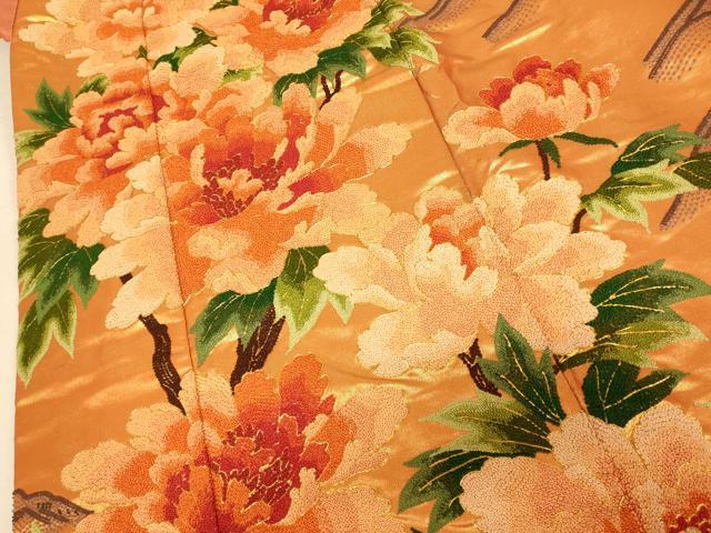 平和屋本店●中国三大刺繍　相良刺繍 手刺繍　色打掛　和装　婚礼　結婚式　花嫁 神社挙式 駒刺繍 松竹梅飛鶴文 鴛鴦 金糸 逸品 AABK8330fw