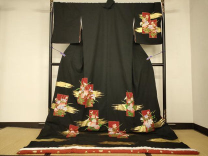 平和屋本店●お引きずり・お引き摺り　訪問着　和装　舞台　舞妓　芸妓　芸者　衣装　短冊草花文　黒地　金彩　AABK8337fw