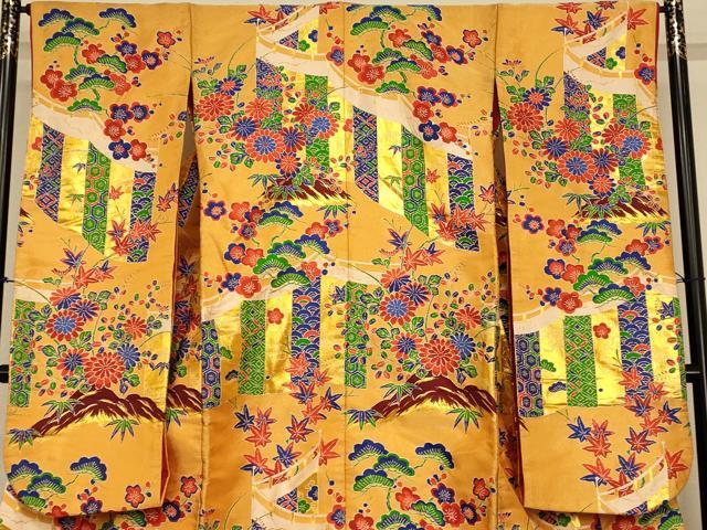 平和屋本店●色打掛　和装　婚礼　結婚式　花嫁　神社挙式　唐織　吉祥松竹梅文　金糸　逸品　AABK8339fw